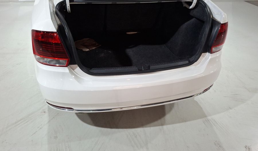 Volkswagen Vento 1.6 HIGHLINE TIPTRONIC Sedan 2017