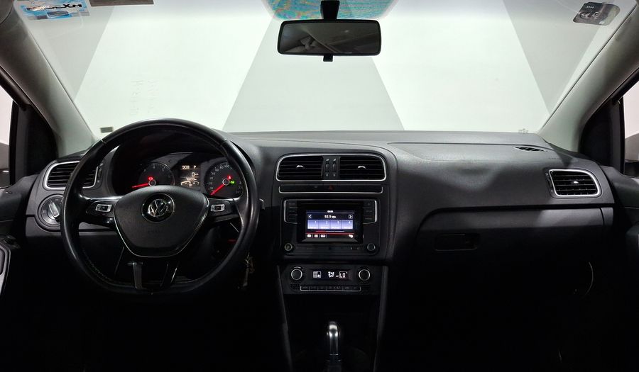 Volkswagen Vento 1.6 HIGHLINE TIPTRONIC Sedan 2017