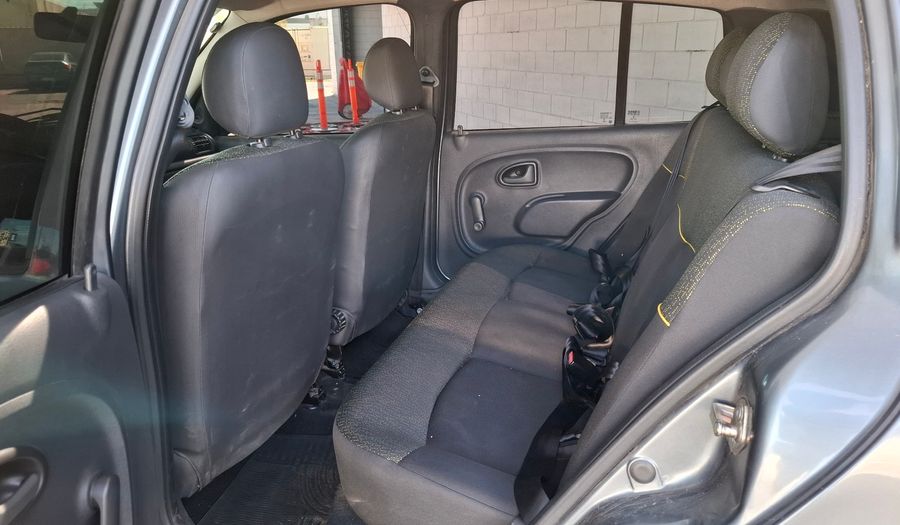 Renault Clio 1.1 MIO CONFORT Hatchback 2013