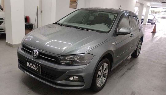 Volkswagen • Polo