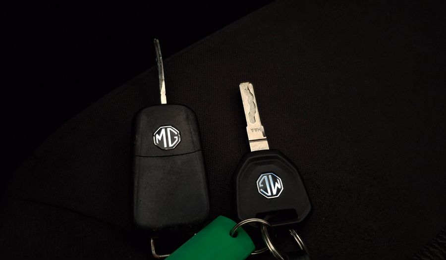Mg 360 1.5T AUTO Sedan 2018