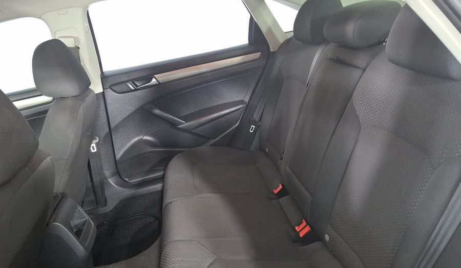 Volkswagen Passat 2.5 COMFORTLINE TIPTRONIC Sedan 2012