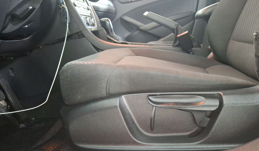 Volkswagen Passat 2.5 COMFORTLINE TIPTRONIC Sedan 2012
