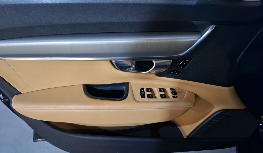 Volvo S90 2.0 MOMENTUM T6 AWD Sedan 2017