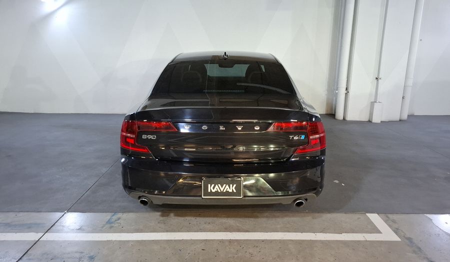 Volvo S90 2.0 MOMENTUM T6 AWD Sedan 2017