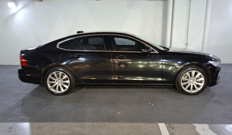 Volvo S90 2.0 MOMENTUM T6 AWD Sedan 2017