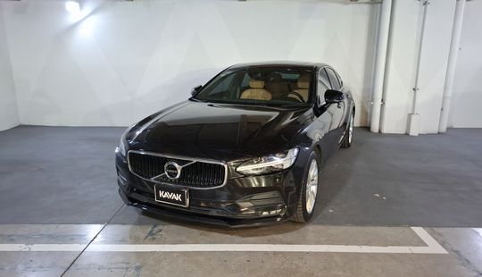 Volvo • S90