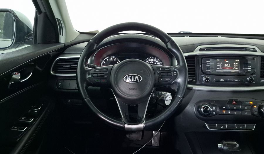 Kia Sorento 2.4 LX AT Suv 2017