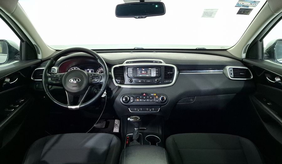 Kia Sorento 2.4 LX AT Suv 2017