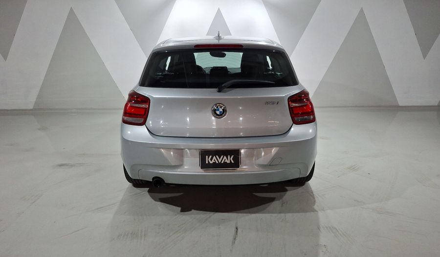 Bmw Serie 1 1.6 118IA Hatchback 2014