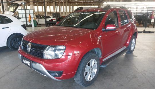 Renault • Duster