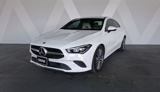 Mercedes Benz • Clase CLA