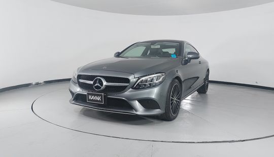 Mercedes Benz • Clase C