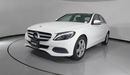Mercedes Benz • Clase C