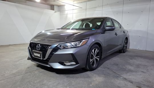 Nissan • Sentra
