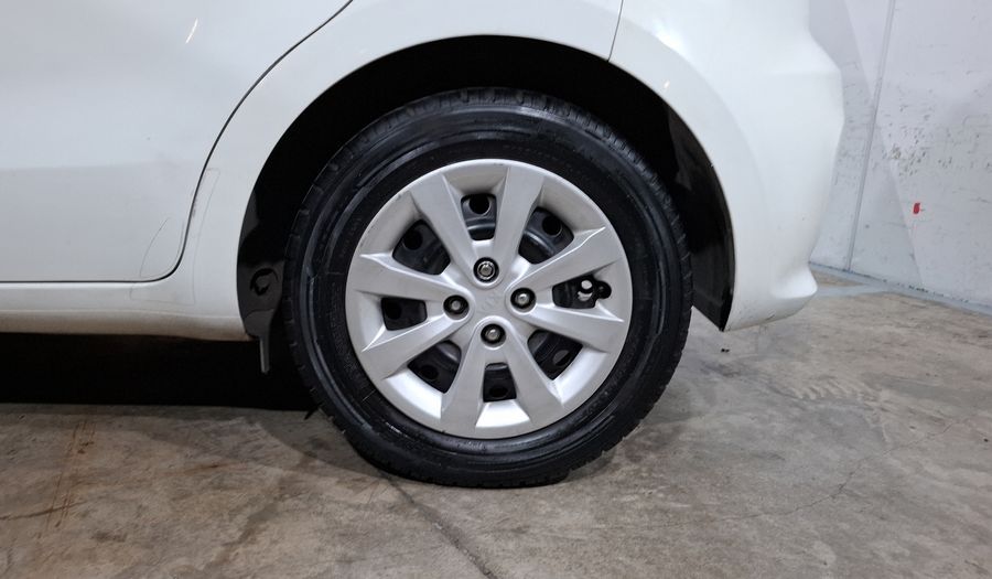 Kia Rio 1.6 LX MT Hatchback 2017