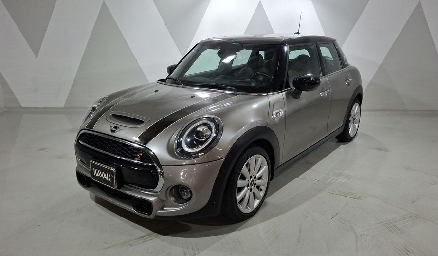 Mini Cooper S 2.0 COOPER HOT CHILI DCT Hatchback 2020