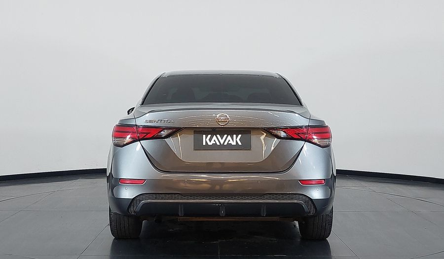 Nissan Sentra ADVANCE Sedan 2023
