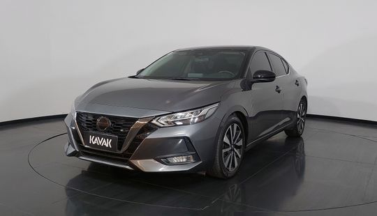 Nissan • Sentra