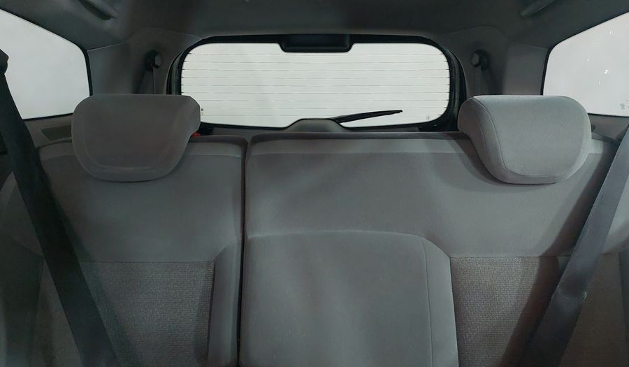 Chevrolet Spin LTZ Minivan 2013