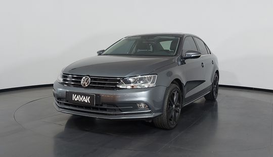 Volkswagen • Jetta