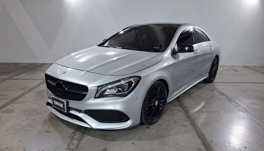 Mercedes Benz • Clase CLA