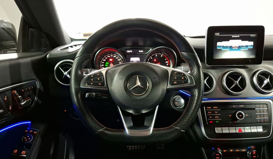 Mercedes Benz Clase Cla 2.0 CLA 250 CGI SPORT AT Coupe 2017
