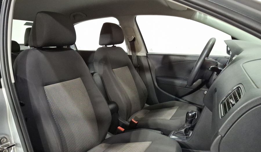 Volkswagen Vento 1.6 COMFORTLINE TIPTRONIC Sedan 2017