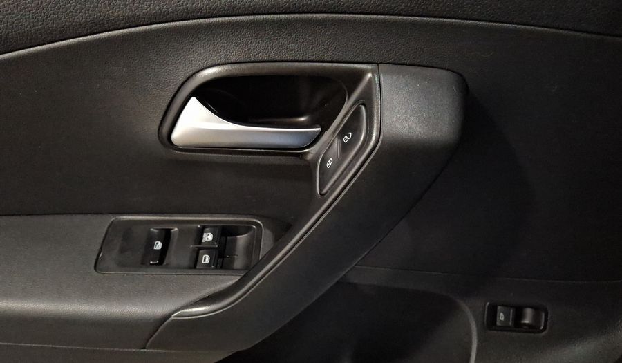 Volkswagen Vento 1.6 COMFORTLINE TIPTRONIC Sedan 2017