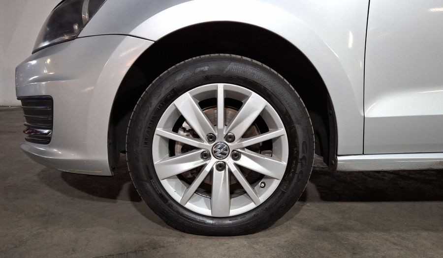 Volkswagen Vento 1.6 COMFORTLINE TIPTRONIC Sedan 2017