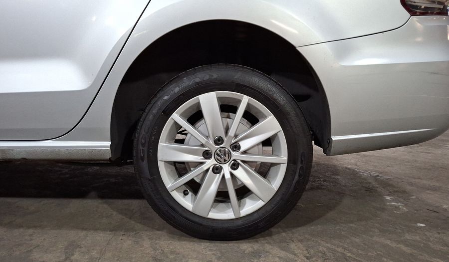 Volkswagen Vento 1.6 COMFORTLINE TIPTRONIC Sedan 2017