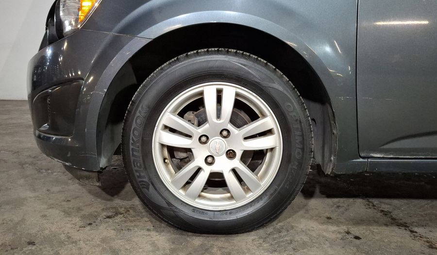 Chevrolet Sonic 1.6 MT D LT Sedan 2013