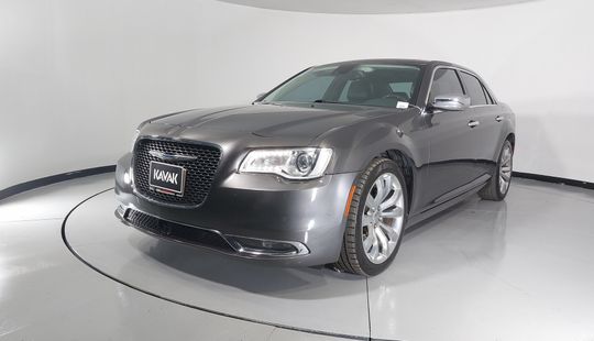 Chrysler • 300 C