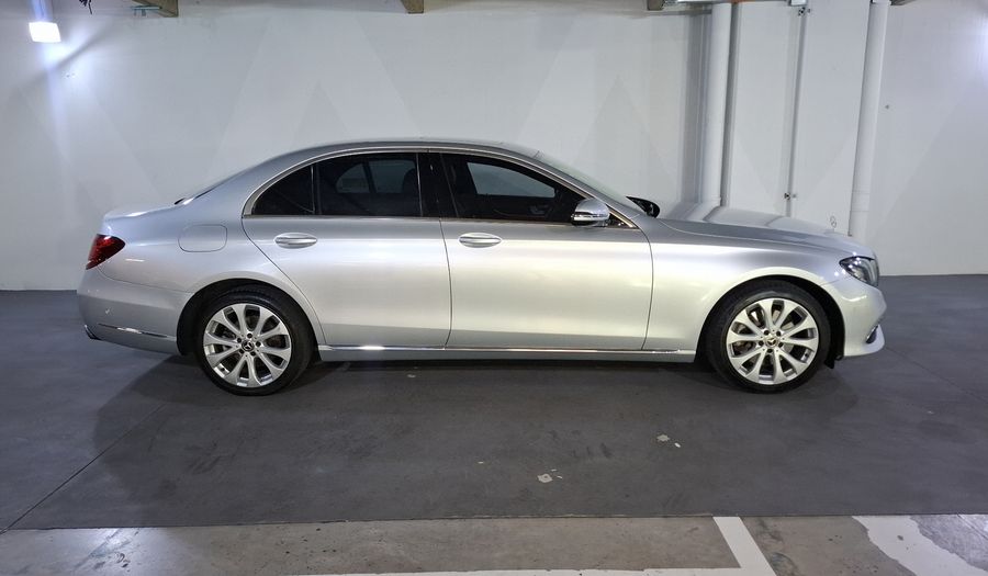 Mercedes Benz Clase E 2.0 200 EXCLUSIVE AUTO Sedan 2019