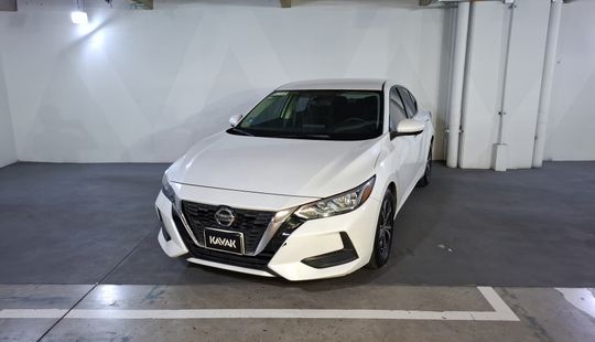 Nissan • Sentra