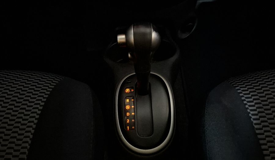 Nissan March 1.6 SENSE AT Hatchback 2016