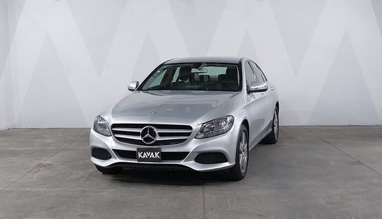 Mercedes Benz • Clase C