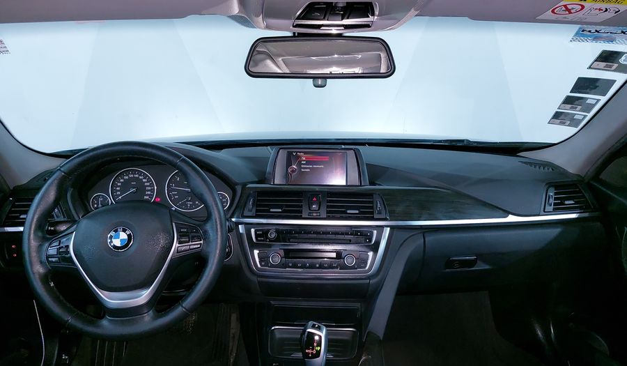 Bmw Serie 3 2.0 320IA LUXURY LINE Sedan 2015