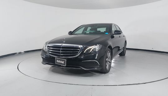 Mercedes Benz • Clase E