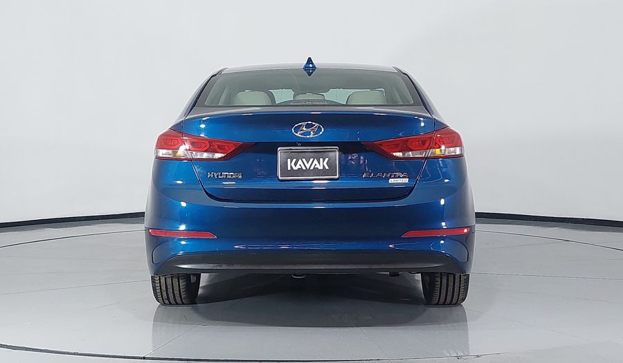 Hyundai Elantra 2.0 LIMITED TECH NAVI AT Sedan 2017