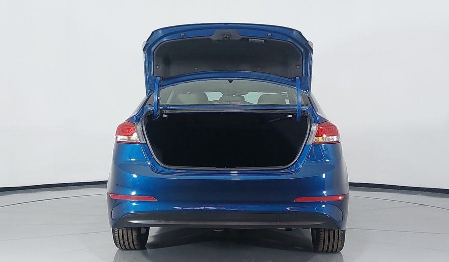 Hyundai Elantra 2.0 LIMITED TECH NAVI AT Sedan 2017