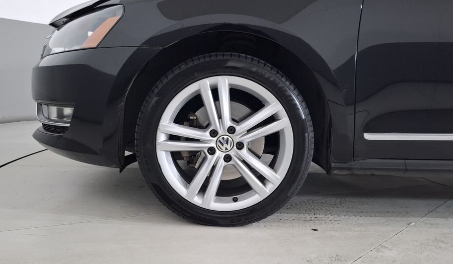 Volkswagen Passat 3.6 V6 TIPTRONIC Sedan 2015
