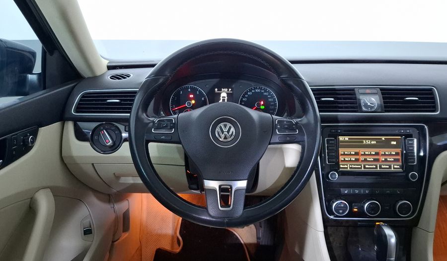 Volkswagen Passat 3.6 V6 TIPTRONIC Sedan 2015