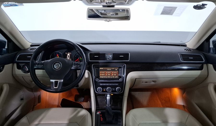 Volkswagen Passat 3.6 V6 TIPTRONIC Sedan 2015