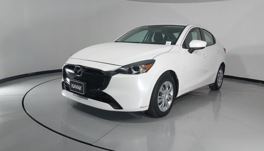 Mazda • Mazda 2