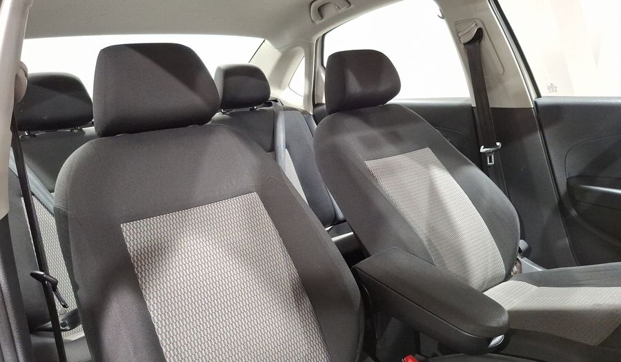 Volkswagen Vento 1.6 ACTIVE TIPTRONIC Sedan 2014