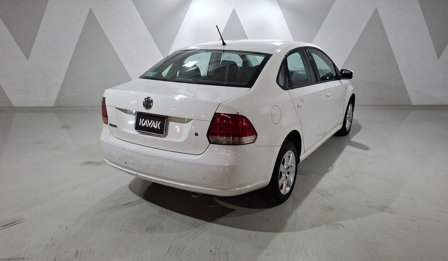 Volkswagen Vento 1.6 ACTIVE TIPTRONIC Sedan 2014