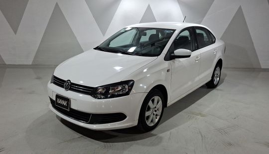 Volkswagen • Vento