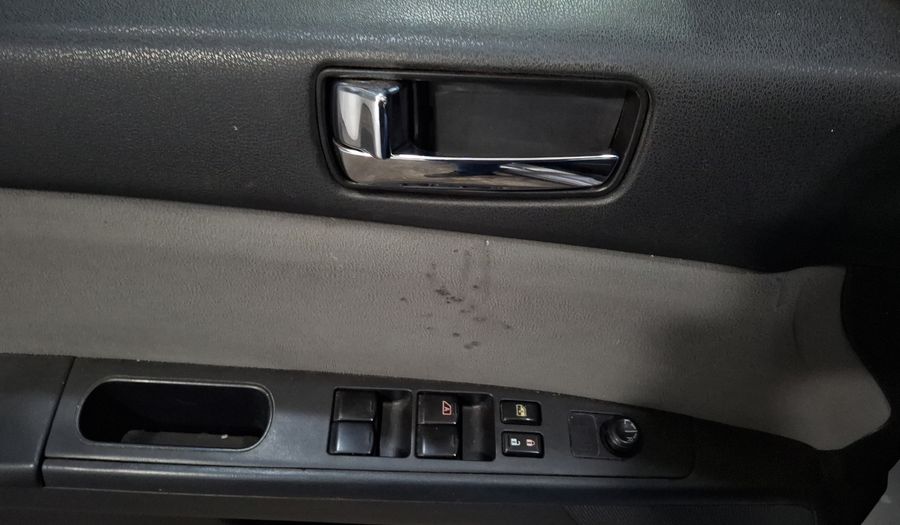 Nissan Sentra 2.0 SR CVT Sedan 2012