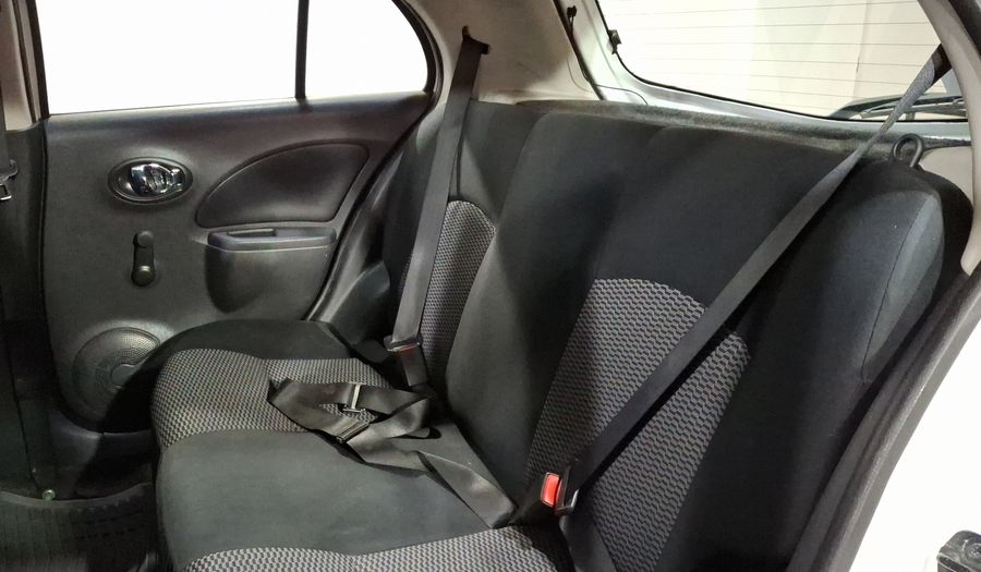 Nissan March 1.6 SENSE AT Hatchback 2015